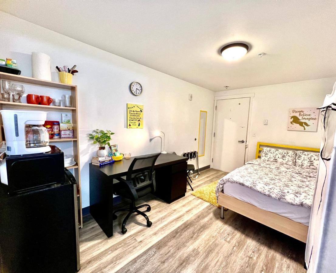 Micro Studio Apartment 10 Minutes Walk To University Of Washington Сиатъл Екстериор снимка