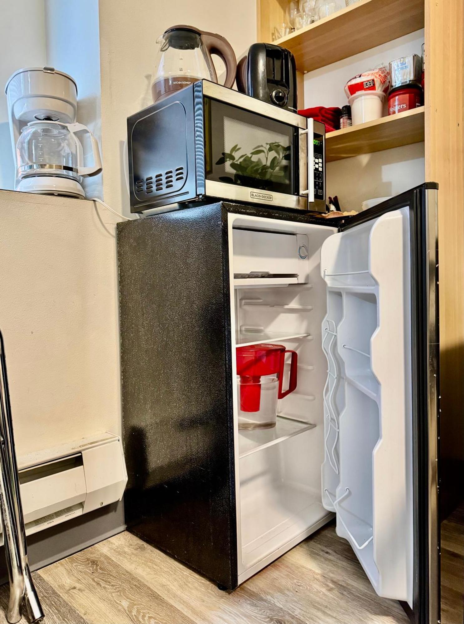 Micro Studio Apartment 10 Minutes Walk To University Of Washington Сиатъл Екстериор снимка